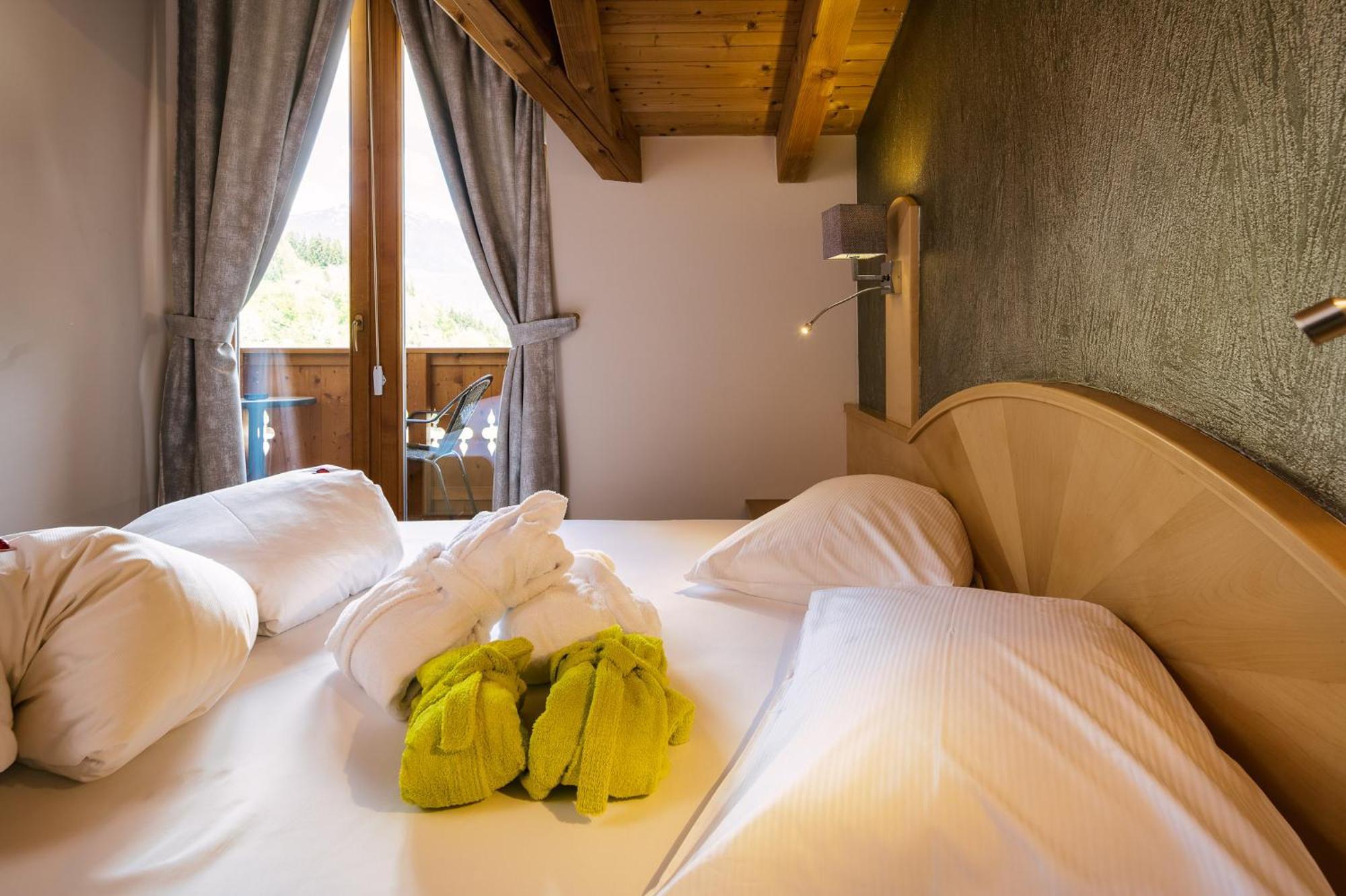 Kinderhotel Laderhof ラディス エクステリア 写真
